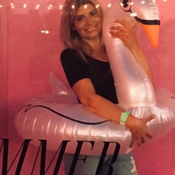 Meet your Posher, Jaime - Picture 1 of 1